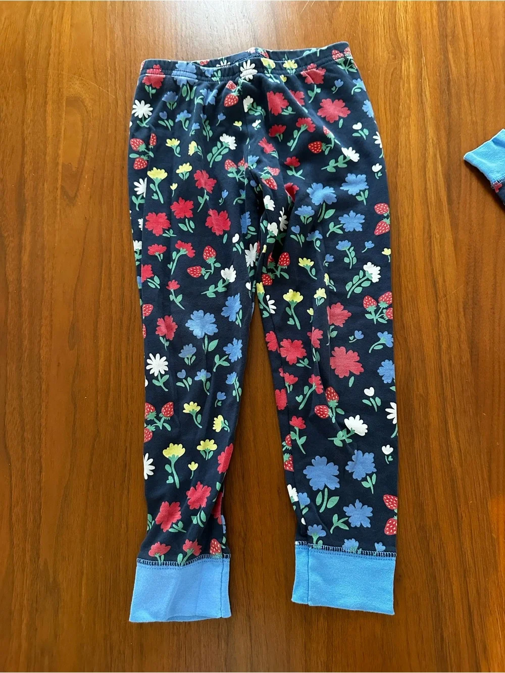 TBBC Girls Navy Floral Strawberry Pajama Set with Light Blue Trim size 5